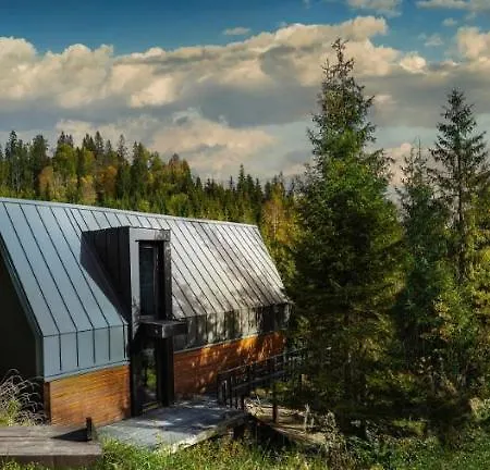 Spitzbergen House Oryavchyk